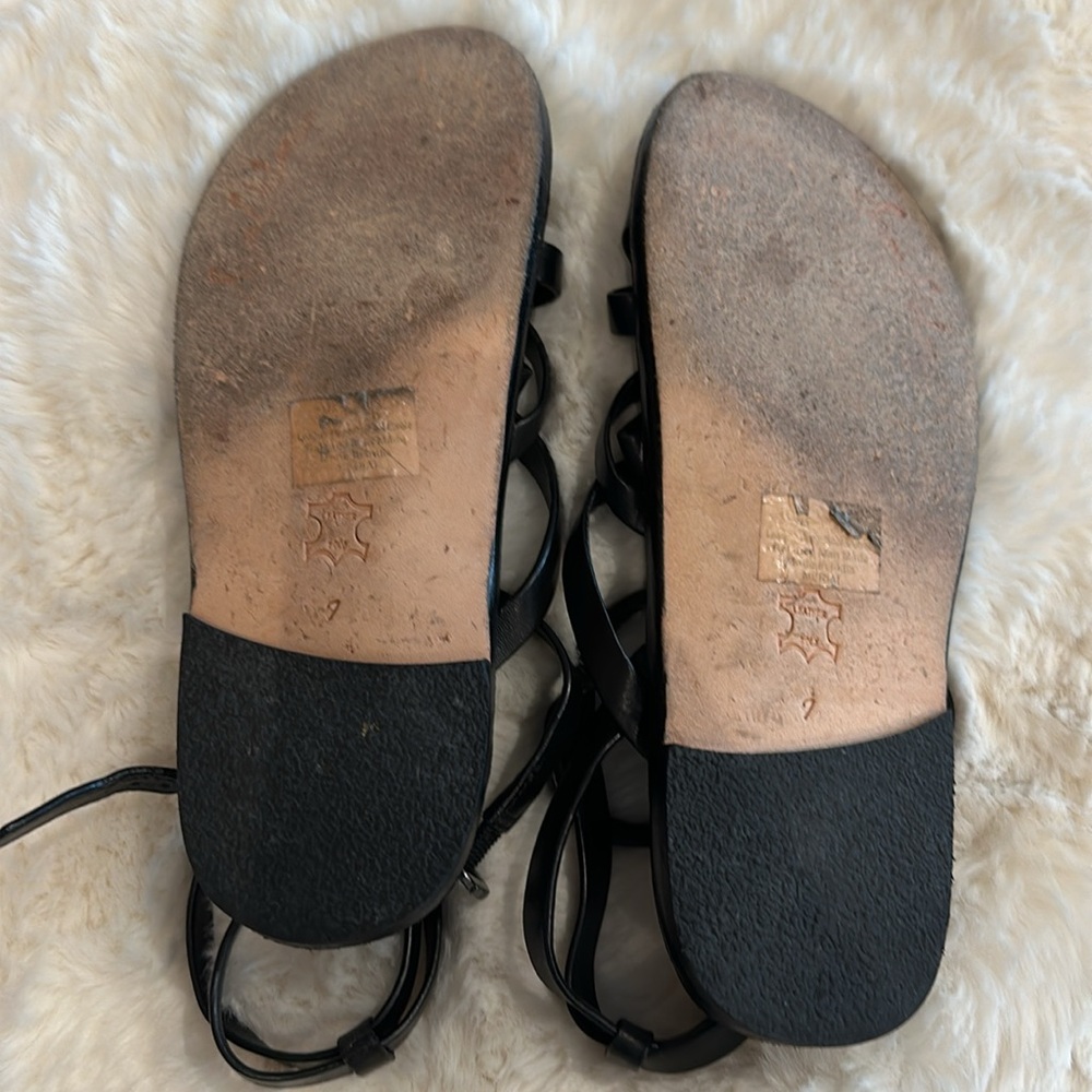 Sandals - Picture 5 of 5
